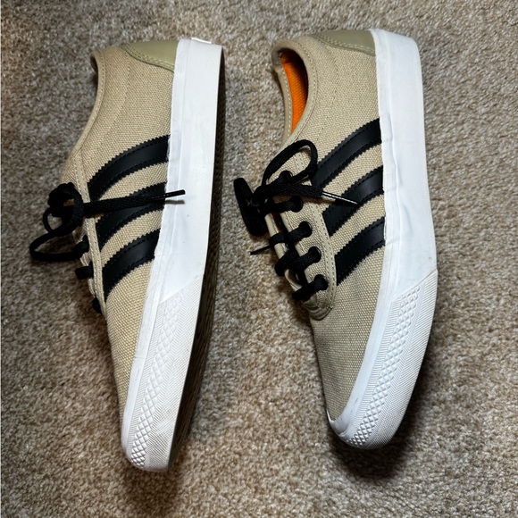 Adidas Adi-Ease Skate Shoe Skull Sneaker Canvas Sand beige and black Size 7 Men - Picture 2 of 12